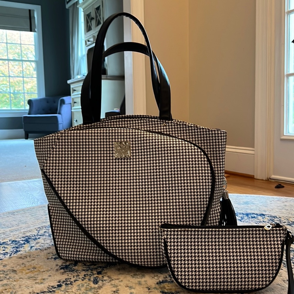 Elegant Court Couture Tennis Handbag & Wristlet Set